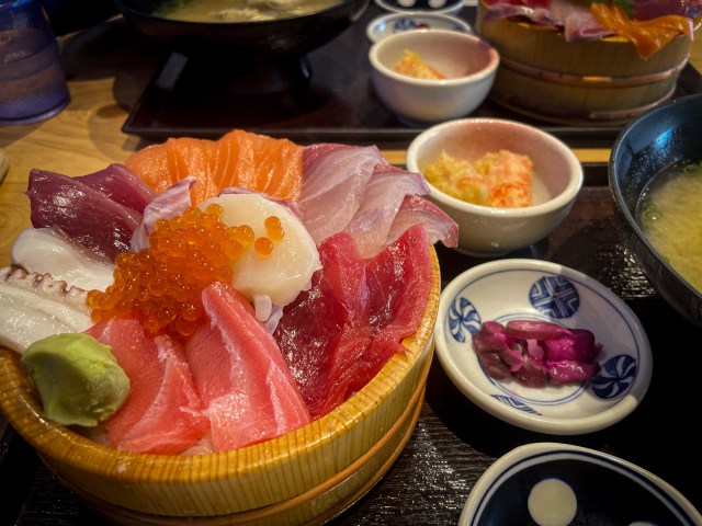 海鮮丼